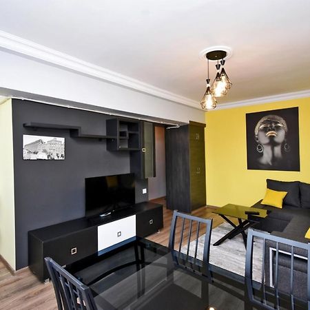Positive Apartment In Center Of Yerevan City Dış mekan fotoğraf