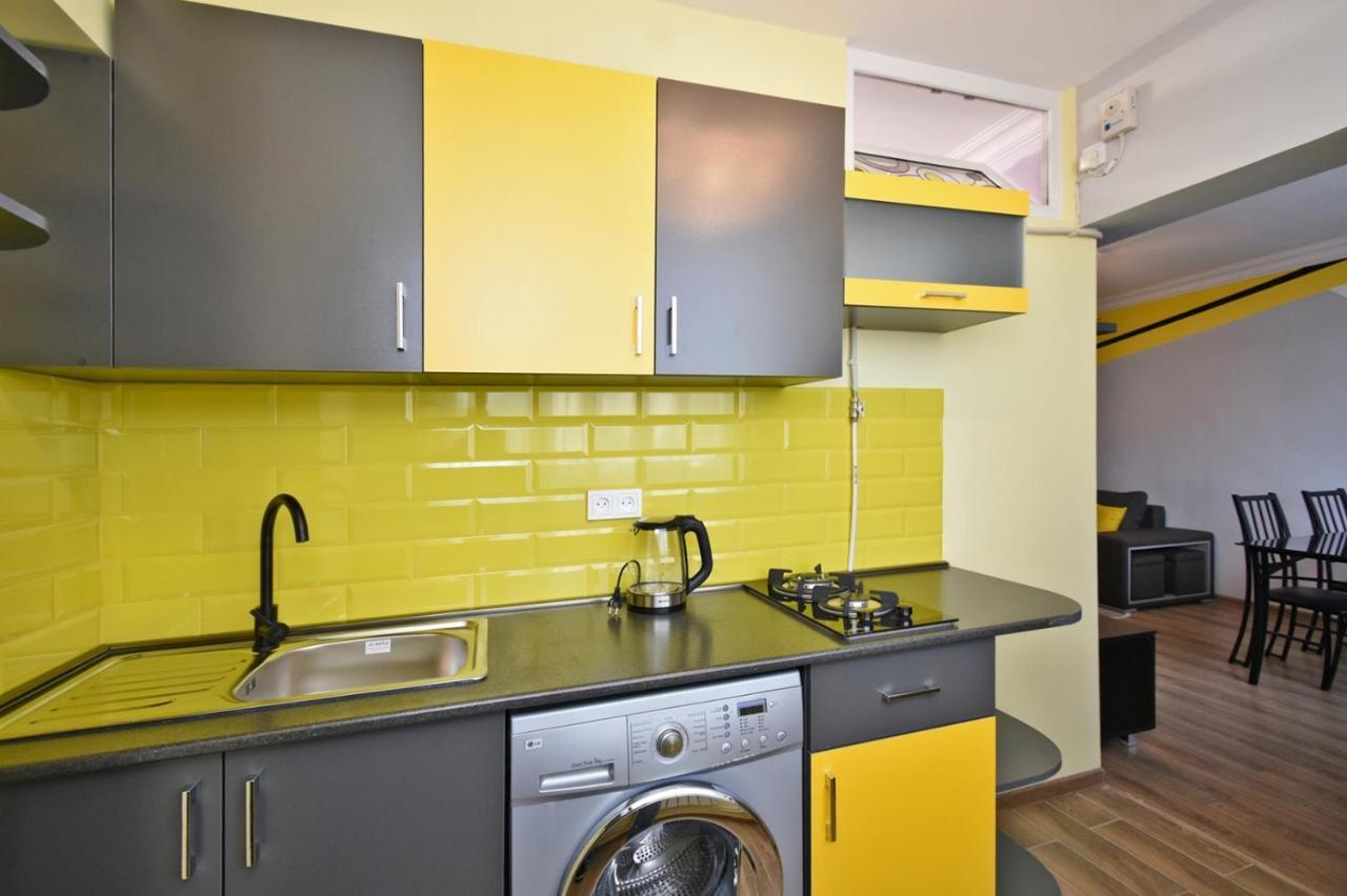 Positive Apartment In Center Of Yerevan City Dış mekan fotoğraf